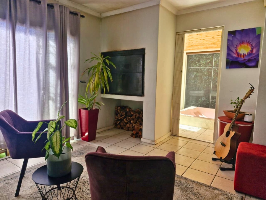 To Let 3 Bedroom Property for Rent in Sonstraal Heights Western Cape